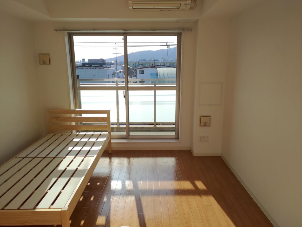 クロス貼替、ハウスクリーニング